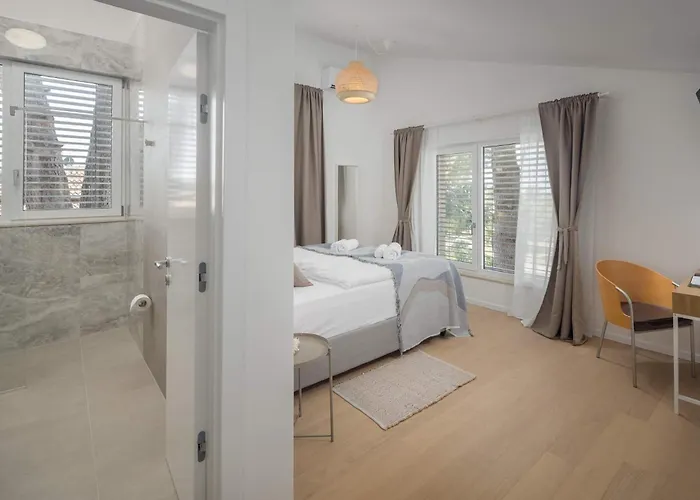 Valdora - Luxury With Heated Pool Novigrad Istria