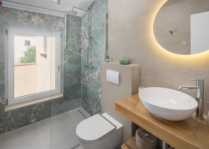 Valdora - Luxury With Heated Pool * Novigrad Istria