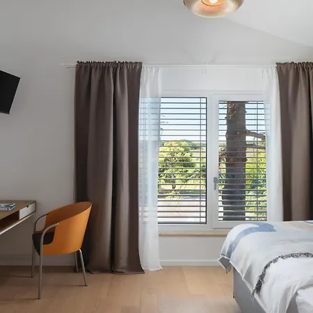 Willa Valdora - Luxury With Heated Pool Novigrad (Istria)