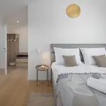 Villa Valdora - Luxury With Heated Pool Novigrad Istria