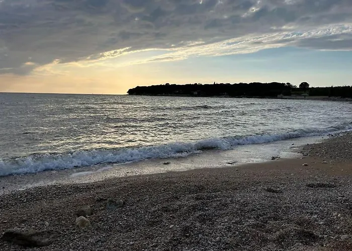 빌라 Valdora - Luxury With Heated Pool Novigrad Istria