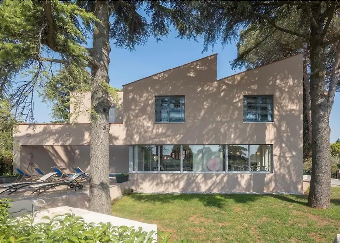 Valdora - Luxury With Heated Pool * Novigrad Istria