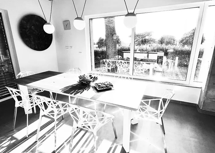 Valdora - Luxury With Heated Pool *